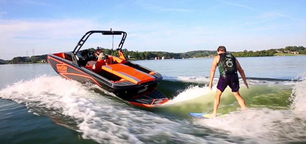 Wakesurfing